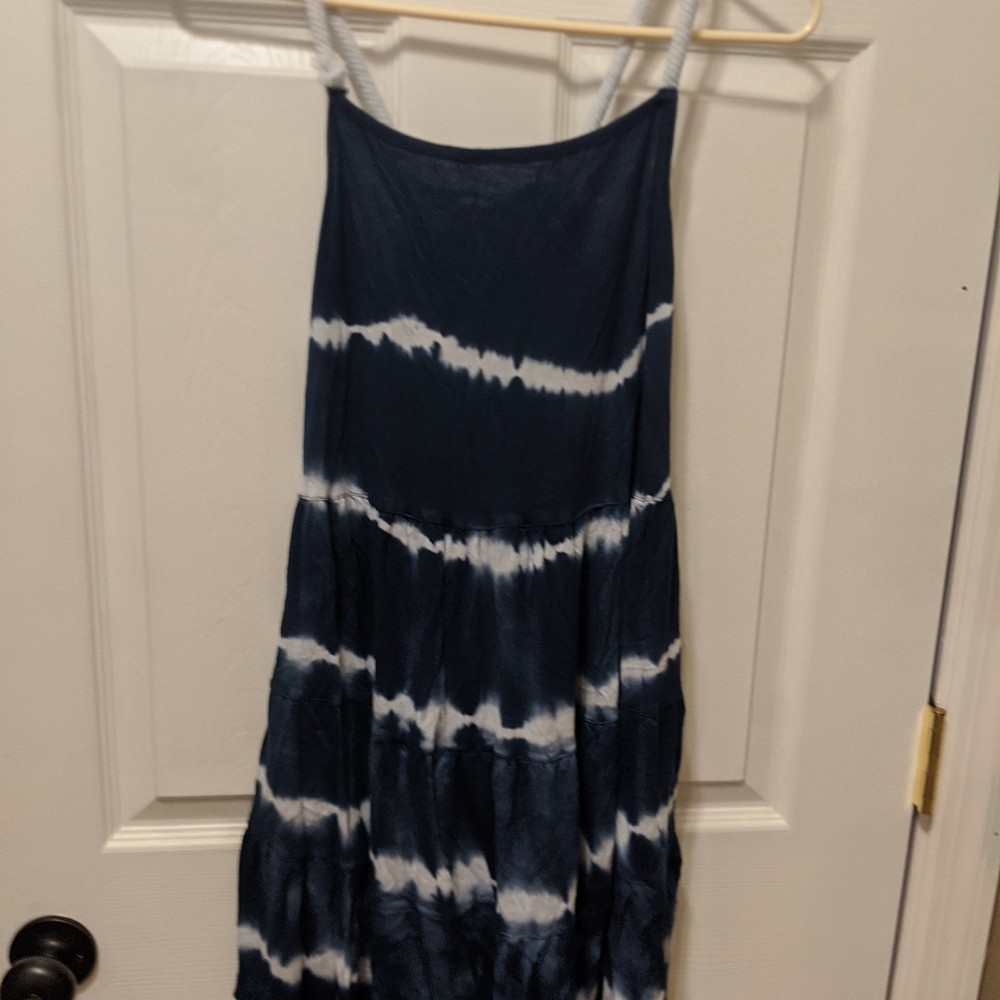 Cover-up - Picture 3 of 5